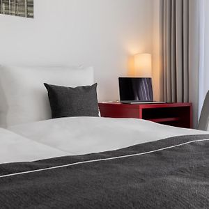 Standardrum med Queen size-säng